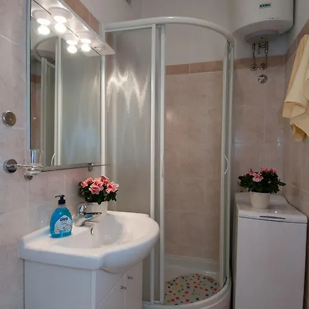 Iva 1, Wonderful View Of Kvarner Bay Apartment Opatija